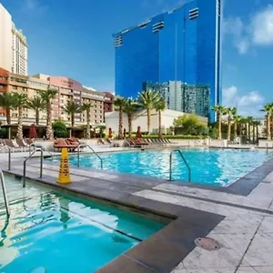  Apartment Signature Suites By Voyargo Deluxe Studio Mountain View 32Nd Fl