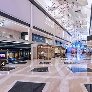 Ośrodek wypoczynkowy Conrad Vegas At World, Las Vegas