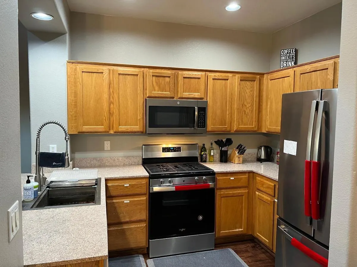 Apartment Gate Dual Master Suites Office And Dog Park 30 Days Minimun Las Vegas